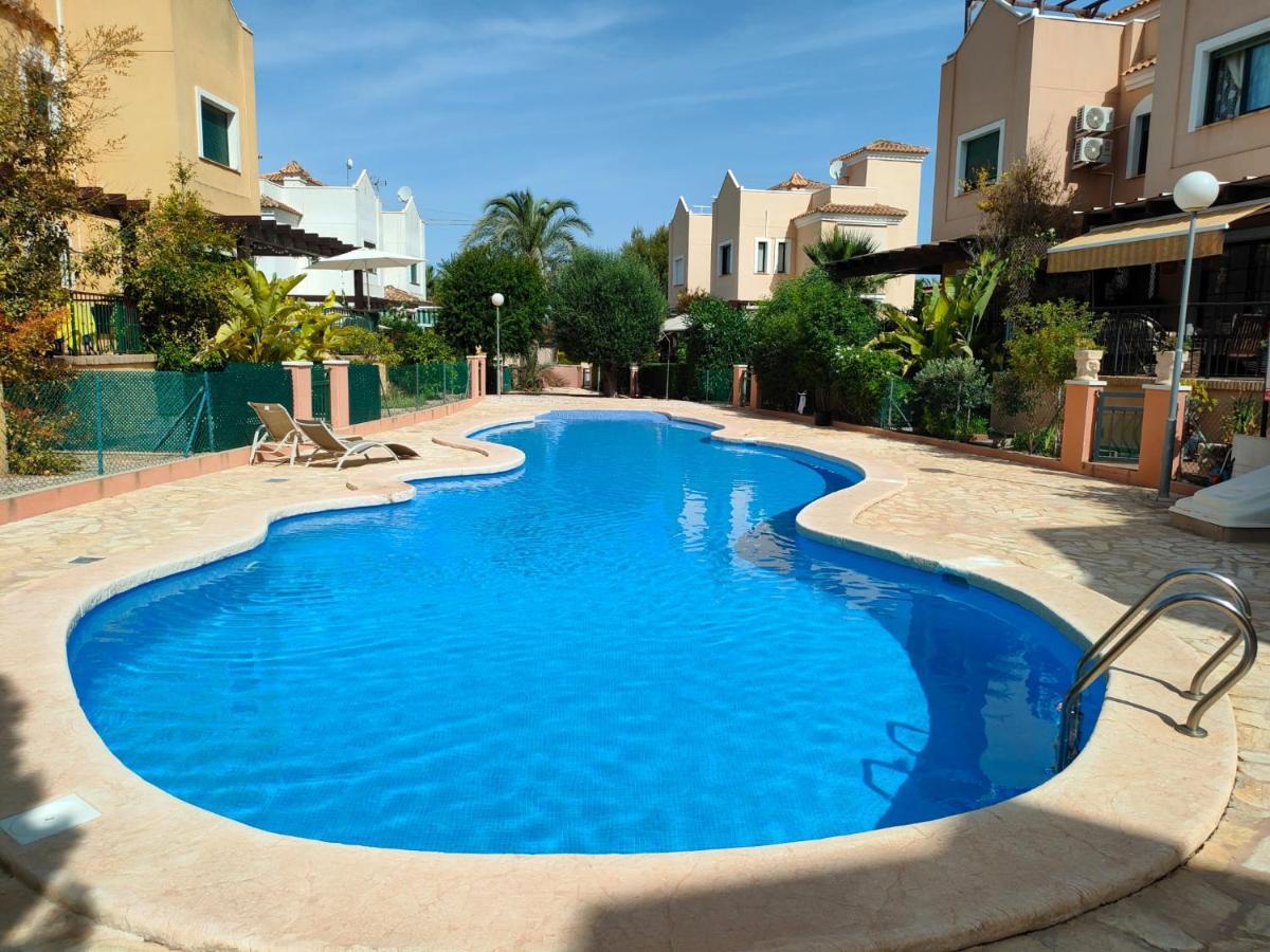 House Laguna Roja With Sun Terrace Torrevieja Bagian luar foto