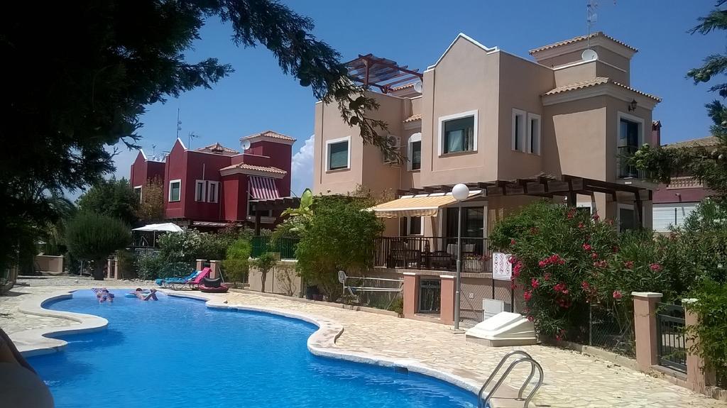 House Laguna Roja With Sun Terrace Torrevieja Bagian luar foto